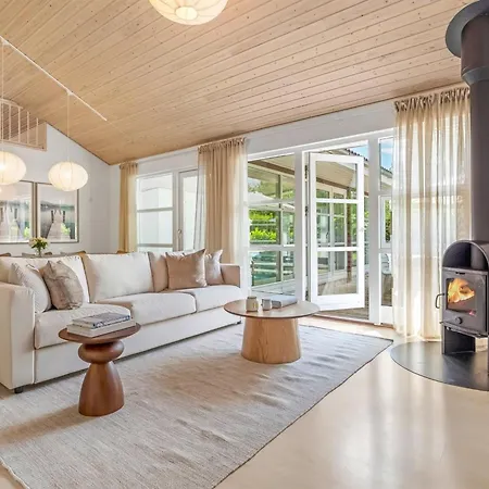 Boerje - 600m From The Sea By Interhome *