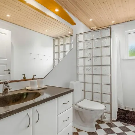 Boerje - 600m From The Sea By Interhome *